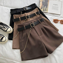 Afbeelding in Gallery-weergave laden, Devil chain shorts
