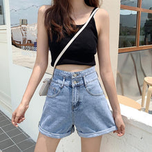 Afbeelding in Gallery-weergave laden, Denim shorts met Moskou motief
