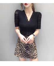 Afbeelding in Gallery-weergave laden, Kanten blouse van Equest
