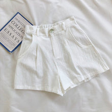 Afbeelding in Gallery-weergave laden, High-waisted shorts Little
