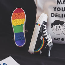 Afbeelding in Gallery-weergave laden, Rainbow high-top trainers
