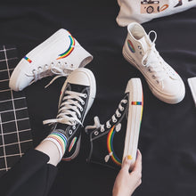 Afbeelding in Gallery-weergave laden, Rainbow high-top trainers
