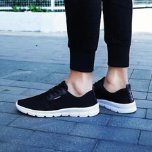 Afbeelding in Gallery-weergave laden, Buty sportowe Quenta

