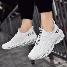 Afbeelding in Gallery-weergave laden, Sportowe buty Karls
