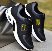 Afbeelding in Gallery-weergave laden, Sportowe buty Tamas
