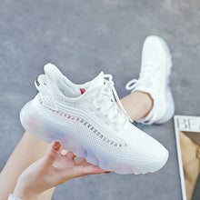 Afbeelding in Gallery-weergave laden, Damskie sneakersy Trimble
