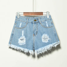 Afbeelding in Gallery-weergave laden, Dove shorts met gaten
