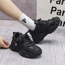 Afbeelding in Gallery-weergave laden, Damskie sneakersy Triplo
