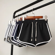 Afbeelding in Gallery-weergave laden, Korte broek met strepen Voelt aan als
