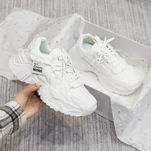 Afbeelding in Gallery-weergave laden, Damskie sneakersy Triplo
