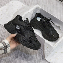 Afbeelding in Gallery-weergave laden, Damskie sneakersy Triplo

