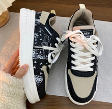 Afbeelding in Gallery-weergave laden, Damskie sneakersy Yuncle
